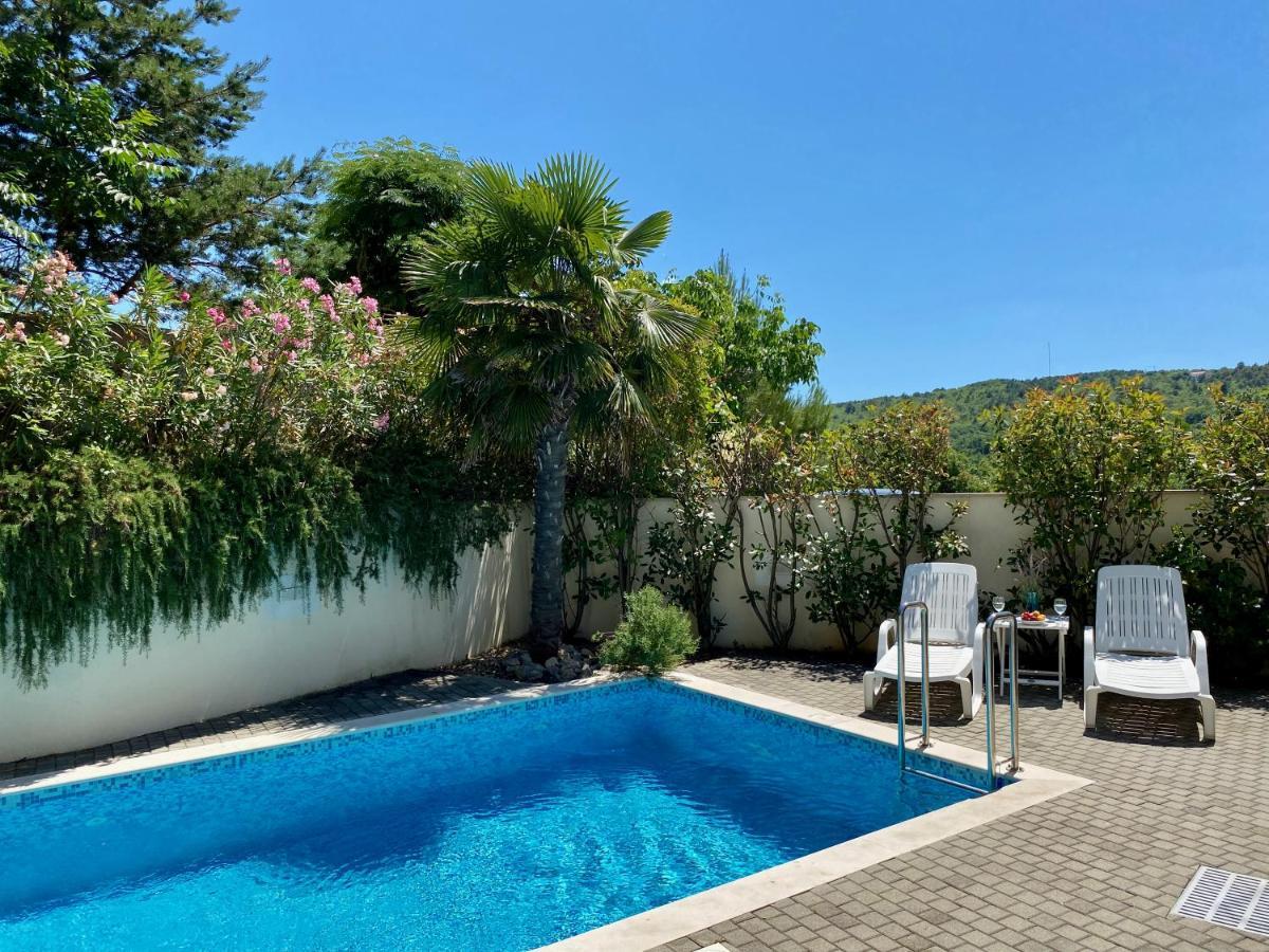 שילו Private Pool And Mediterranean Garden Apt Mia מראה חיצוני תמונה